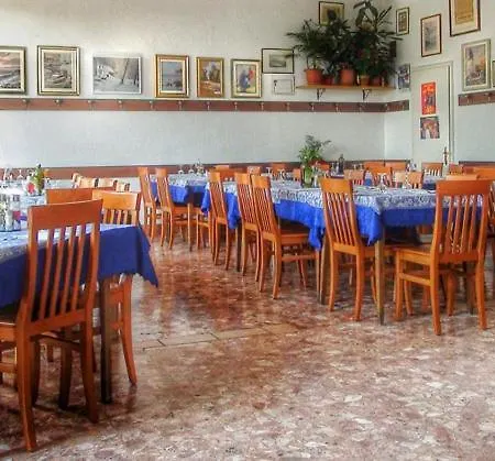 אורחן Al Ristoro